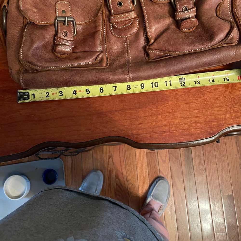 Roots Canada vintage leather bag. - Picture 12 of 15